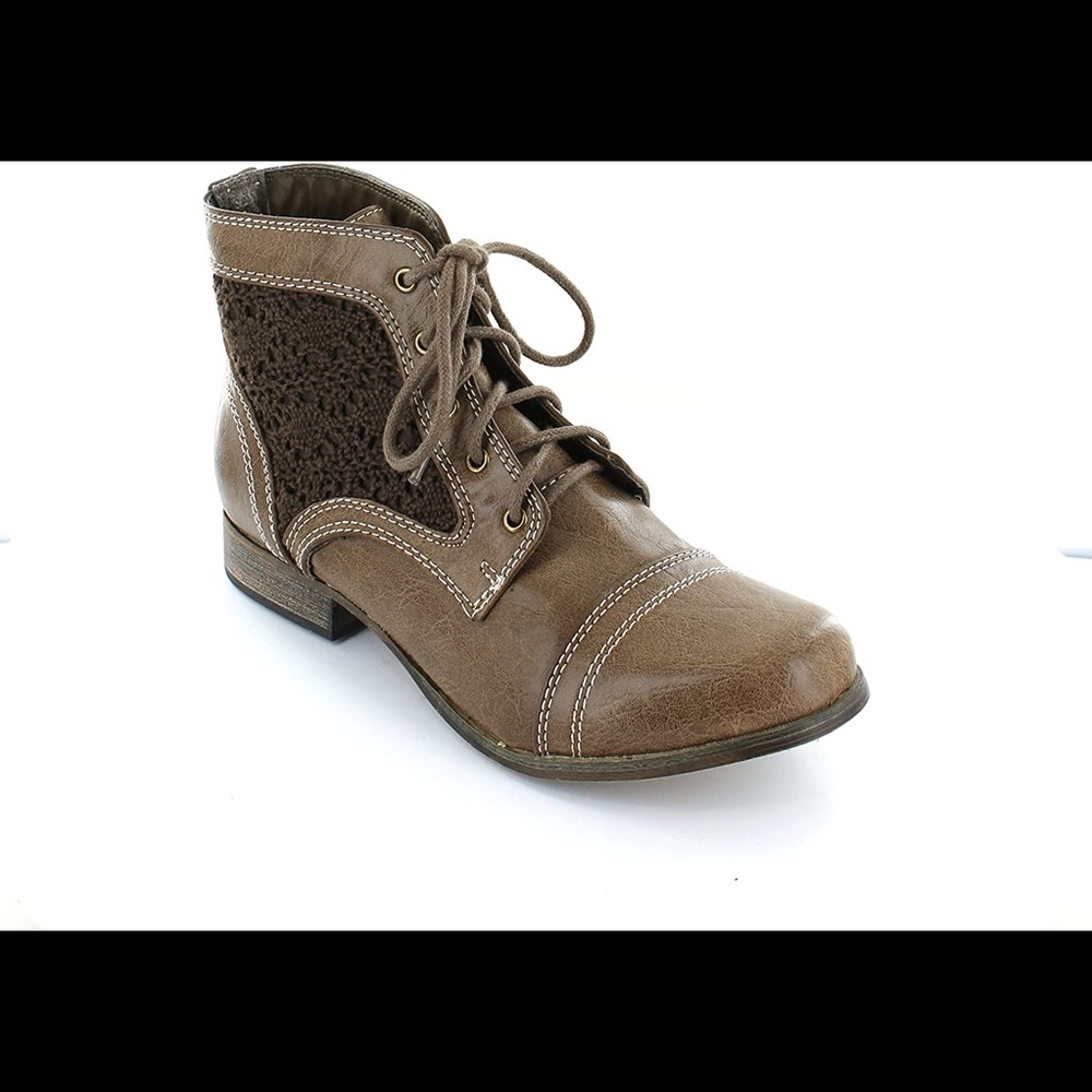 Xoxo Brave Crochet Booties